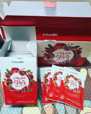프롬바이오 오직 석류만 [그대로100 석류즙] 하루 1포로 건강하게 — 5점을 준 리뷰어가 2019년 10월 올린 사용 사진