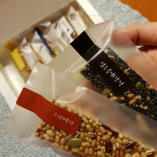 넛쯔공방 넛쯔 무설탕 수제견과류바 — 5점을 준 리뷰어가 2018년 9월 올린 사용 사진