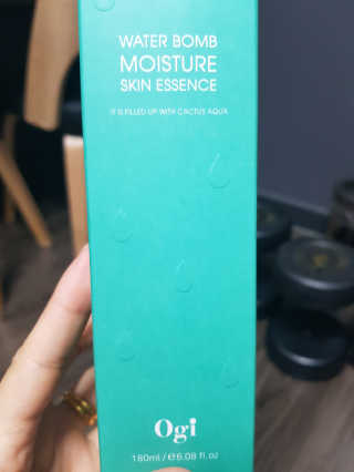 오지아이 워터 밤 모이스처 스킨 에센스 180ml — 5점을 준 리뷰어가 2020년 2월 올린 사용 사진