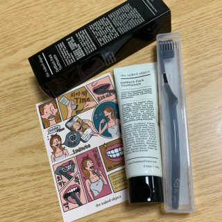 the naked object 디블랙팩치약 디블랙칫솔 세트 — 4.5점을 준 리뷰어가 2019년 6월 올린 사용 사진