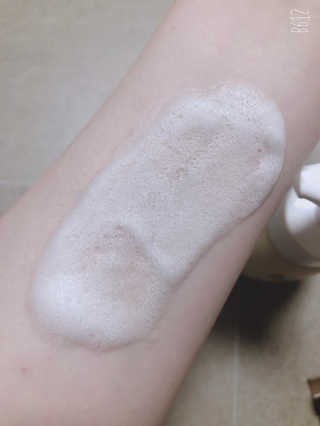 에이밀 슈퍼 그레인 버블 폼 200ml — 5점을 준 리뷰어가 2019년 9월 올린 사용 사진