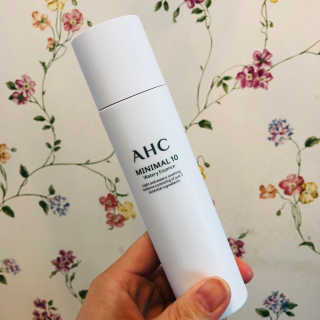 AHC 에이 에이치 씨 미니멀 10 워터리 에센스 — 4점을 준 리뷰어가 2018년 12월 올린 사용 사진