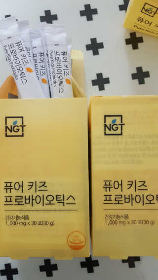 네츄럴굿띵스 퓨어 키즈 프로바이오틱스 60포 — 5점을 준 리뷰어가 2018년 9월 올린 사용 사진