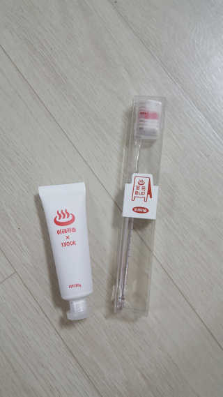 이태리숍 덴탈케어_치약 칫솔 — 4점을 준 리뷰어가 2018년 4월 올린 사용 사진