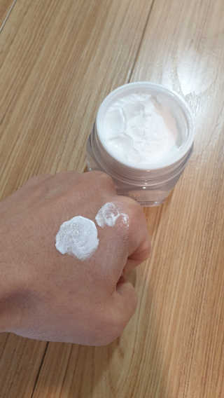 파시스 올인원 진주 화이트닝 크림 100ml — 4점을 준 리뷰어가 2019년 4월 올린 사용 사진