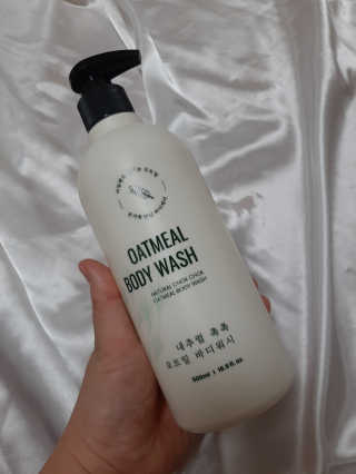 (주)에네스티 내추럴 촉촉  오트밀 바디워시 500ml — 5점을 준 리뷰어가 2020년 3월 올린 사용 사진
