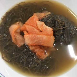 유천냉면 유천 비빔냉면 2인분+메밀지짐만두 280g — 5점을 준 리뷰어가 2018년 6월 올린 사용 사진