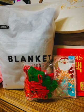 0.8L 마케팅팀 [EVENT] 출석왕에겐 깜짝 선물이♡ 크리스마스 이벤트 — 5점을 준 리뷰어가 2020년 1월 올린 사용 사진
