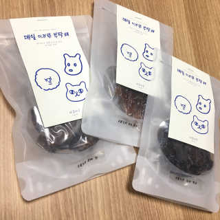 제주도에서 온 깨끗한 친환경 반려동물 음식 어글어글 — 5점을 준 리뷰어가 2018년 7월 올린 사용 사진