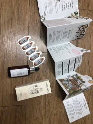 보타니티 [홍]조[진]정[결]케어 플라본 세럼 — 4점을 준 리뷰어가 2018년 5월 올린 사용 사진