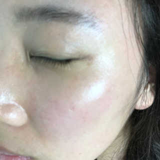 보나쥬르 래디언스 톤업 아이크림 30ml — 4.33점을 준 리뷰어가 2018년 8월 올린 사용 사진