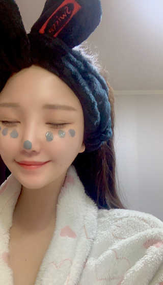 SWISSE 스위스 마누카 허니 디톡시파잉 페이셜 마스크 — 3.5점을 준 리뷰어가 2019년 12월 올린 사용 사진
