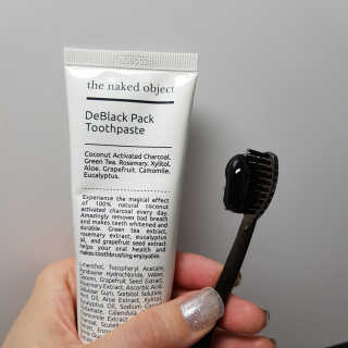 the naked object 디블랙팩치약 디블랙칫솔 세트 — 5점을 준 리뷰어가 2019년 6월 올린 사용 사진