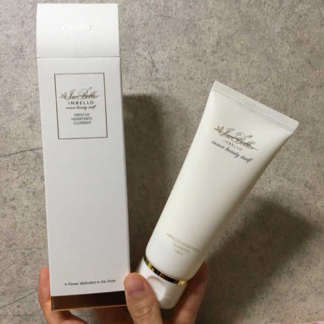인벨로 히비스커스 히드라탄테 클렌저 리뷰 사진