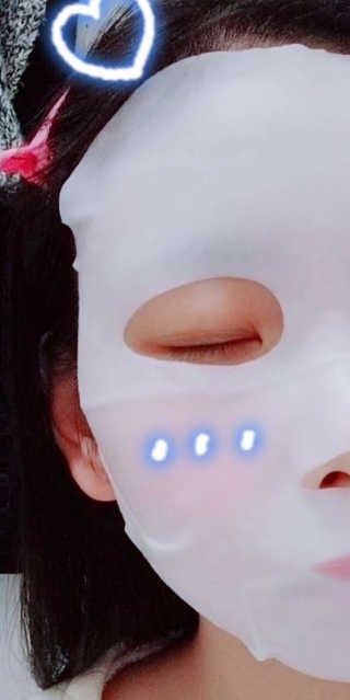 23years old 코쿤 윌로우 실키 마스크 — 5점을 준 리뷰어가 2018년 5월 올린 사용 사진