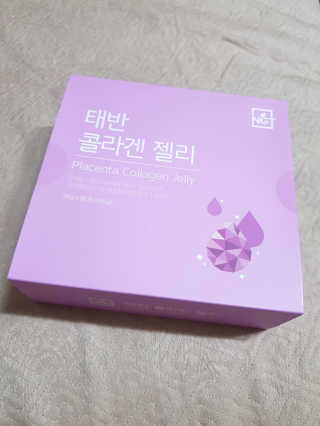 네츄럴굿띵스 태반 콜라겐 젤리 15포 — 5점을 준 리뷰어가 2018년 10월 올린 사용 사진