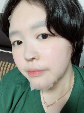 메이베나 1일 1팩 뽑아쓰는 마스크팩 — 4점을 준 리뷰어가 2019년 2월 올린 사용 사진