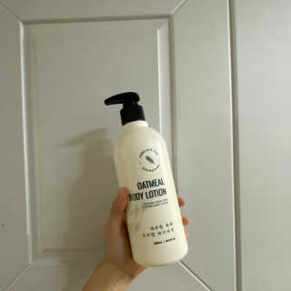 (주)에네스티 내추럴 촉촉  오트밀 바디로션 500ml — 4점을 준 리뷰어가 2019년 12월 올린 사용 사진