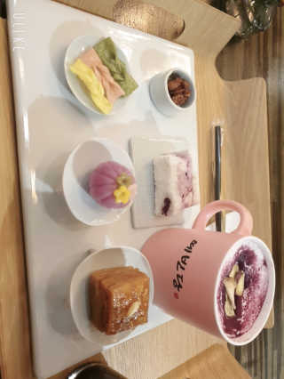 [맛을그리다 by 예빈당] 코리안디저트 세트 + 음료2잔 — 5점을 준 리뷰어가 2019년 11월 올린 사용 사진