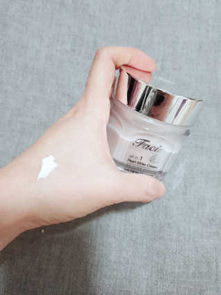 파시스 올인원 진주 화이트닝 크림 100ml — 5점을 준 리뷰어가 2018년 12월 올린 사용 사진