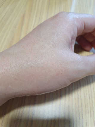 [후르디아] 민감피부 수분크림 비건 아보카도 크림 — 5점을 준 리뷰어가 2019년 11월 올린 사용 사진