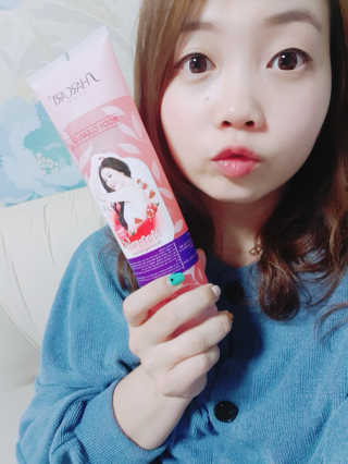 줌마들도 인정한 샤카트 페이스앤바디 필링젤 310ml — 3.67점을 준 리뷰어가 2018년 5월 올린 사용 사진