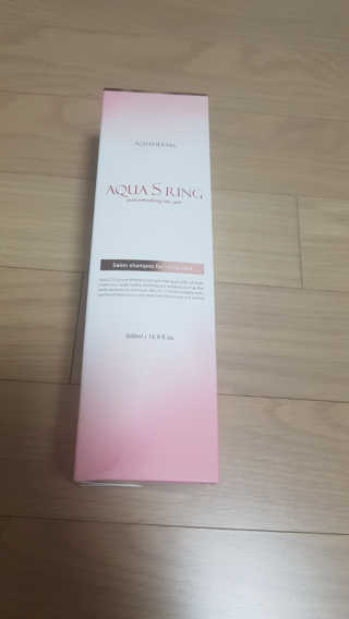 아쿠아큐링 아쿠아S링 퓨어리프레싱 헤어케어 500ml — 5점을 준 리뷰어가 2018년 8월 올린 사용 사진