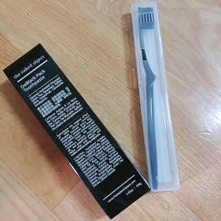 the naked object 디블랙팩치약 디블랙칫솔 세트 — 5점을 준 리뷰어가 2019년 3월 올린 사용 사진