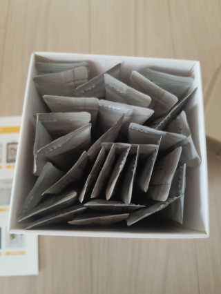[하우투잇] 뤼에르 쿠르브 블랙 10ml x 30포 총 300ml — 3.5점을 준 리뷰어가 2020년 3월 올린 사용 사진