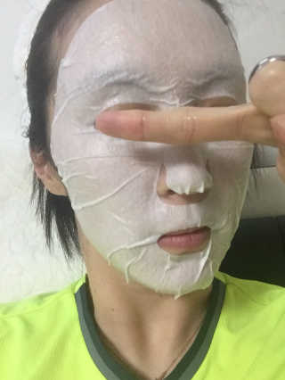 23years old 바데카실 더마실 마스크 — 4.5점을 준 리뷰어가 2018년 5월 올린 사용 사진