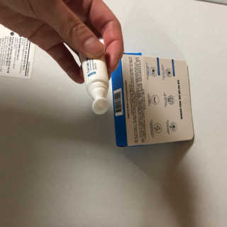 에이엠이 스마트폰으로 인한 눈뻑뻑 해소 AME아이케어밤 베이직 — 2.5점을 준 리뷰어가 2019년 1월 올린 사용 사진