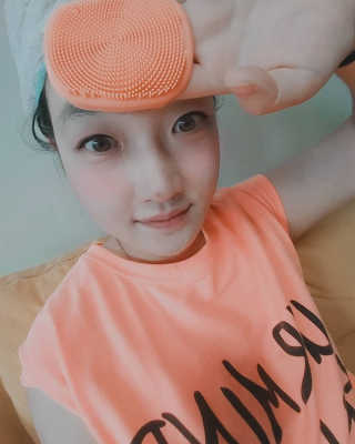 비비또 페이셜 클렌징 브러쉬 2P — 5점을 준 리뷰어가 2019년 6월 올린 사용 사진