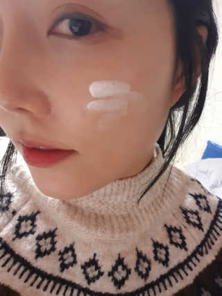 보나쥬르 멜팅 글로우 카밍 크림 50ml — 4점을 준 리뷰어가 2020년 1월 올린 사용 사진
