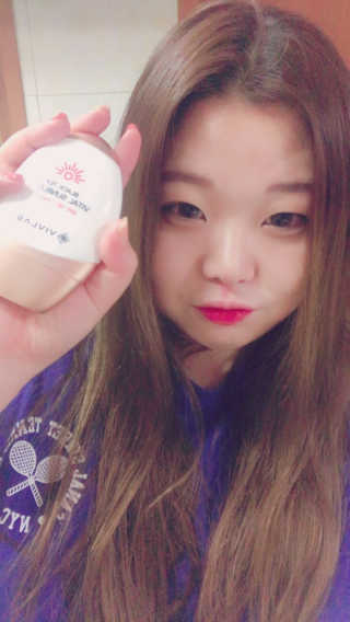 비브라스 블랙티 바이탈 선블록 — 5점을 준 리뷰어가 2017년 5월 올린 사용 사진
