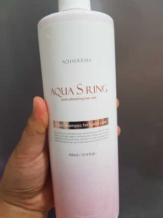 아쿠아큐링 아쿠아S링 퓨어리프레싱 헤어케어 500ml — 5점을 준 리뷰어가 2018년 7월 올린 사용 사진