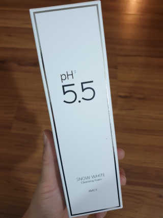 포므시 스노우화이트클렌징폼pH5.5 — 5점을 준 리뷰어가 2020년 1월 올린 사용 사진