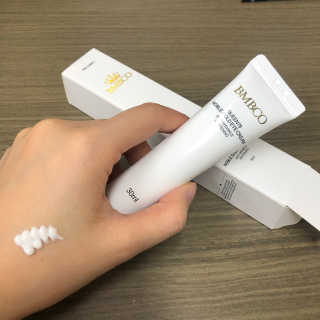 비엠비코 퀸79 노블 골드 아이크림 — 5점을 준 리뷰어가 2019년 12월 올린 사용 사진