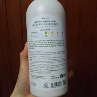 (주)에네스티 내추럴 촉촉  오트밀 바디워시 500ml — 3.5점을 준 리뷰어가 2019년 12월 올린 사용 사진