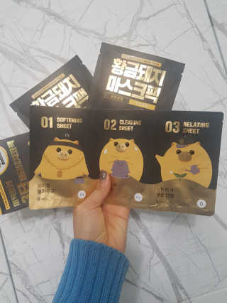 미팩토리 황금돼지코팩 + 황금마스크팩 — 5점을 준 리뷰어가 2018년 12월 올린 사용 사진