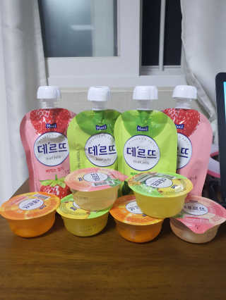 데르뜨 떠먹는 과일 3종, 짜먹는 과일 2종 총 10개 체험 — 5점을 준 리뷰어가 2020년 3월 올린 사용 사진