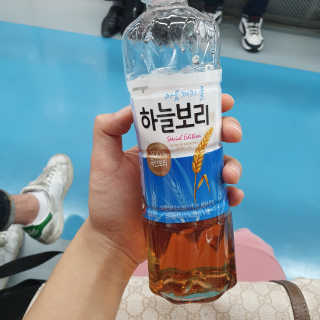 웅진식품 19년 하늘보리 열두보리 스페셜 에디션 — 5점을 준 리뷰어가 2019년 7월 올린 사용 사진