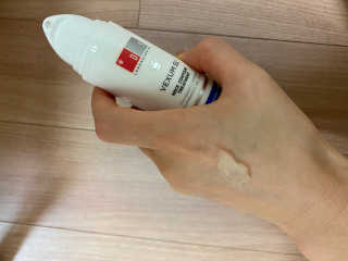 디에스래보래토리즈 [DS LAB] 벡섬 SL 크림 50ml X 1ea — 4점을 준 리뷰어가 2020년 1월 올린 사용 사진
