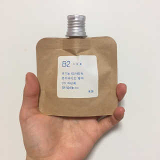 톤28 유기농 블루라이트 방어 UV 차단거리 지성용 B2 — 3.5점을 준 리뷰어가 2019년 5월 올린 사용 사진