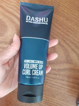 다슈코리아 다슈 데일리 볼륨 업 컬크림 150ml — 5점을 준 리뷰어가 2019년 8월 올린 사용 사진