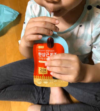 한삼근 블랙라벨 CJ헬스케어 한삼근 키즈 면역대장 2단계 — 5점을 준 리뷰어가 2019년 10월 올린 사용 사진