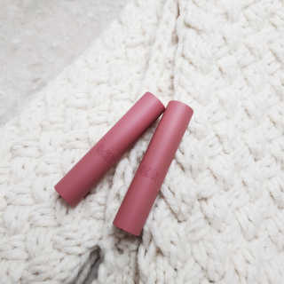 [블랙루즈] 로즈 벨벳 립스틱 택1+랜덤1 — 5점을 준 리뷰어가 2019년 1월 올린 사용 사진