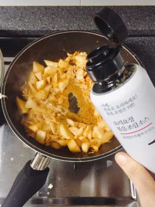 요요랩 요리요정 NO.1 볶음조림소스 420ml — 5점을 준 리뷰어가 2019년 10월 올린 사용 사진