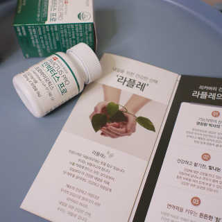 라플레 염창환 박사의 3세대 유산균, 인빅터스 프로 — 5점을 준 리뷰어가 2019년 3월 올린 사용 사진