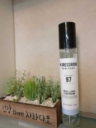 더블유드레스룸 드레스퍼퓸 150ml — 3.33점을 준 리뷰어가 2018년 11월 올린 사용 사진