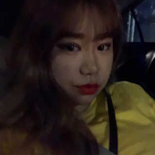 [블랙루즈] 펄블리 아이 글리터 4종 중 택 1 — 5점을 준 리뷰어가 2019년 8월 올린 사용 사진